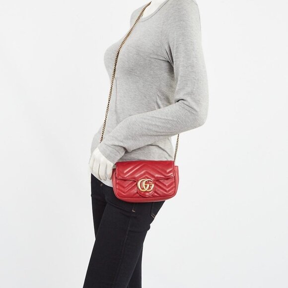 Gucci Red Quilted Leather GG Marmont Matelasse Super Mini Bag - Picture 1 of 12